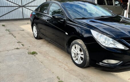 Hyundai Sonata VI, 2011 год, 869 999 рублей, 2 фотография