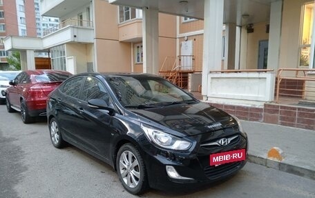 Hyundai Solaris II рестайлинг, 2011 год, 665 000 рублей, 3 фотография