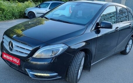 Mercedes-Benz B-Класс, 2013 год, 1 350 000 рублей, 2 фотография