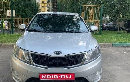 KIA Rio III рестайлинг, 2012 год, 910 000 рублей, 1 фотография