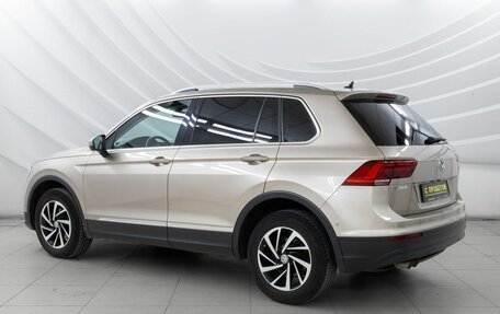 Volkswagen Tiguan II, 2018 год, 2 438 000 рублей, 5 фотография