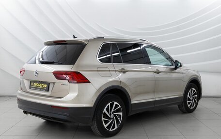 Volkswagen Tiguan II, 2018 год, 2 438 000 рублей, 7 фотография