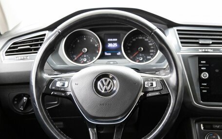 Volkswagen Tiguan II, 2018 год, 2 438 000 рублей, 15 фотография