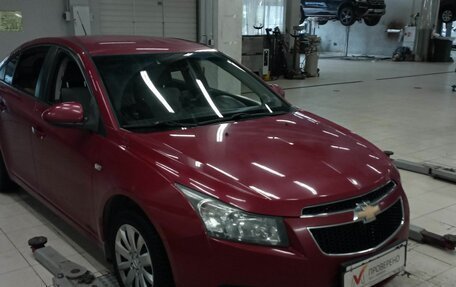 Chevrolet Cruze II, 2010 год, 650 000 рублей, 2 фотография