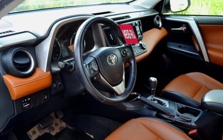 Toyota RAV4, 2016 год, 2 818 000 рублей, 14 фотография