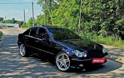 Mercedes-Benz C-Класс, 2004 год, 750 000 рублей, 1 фотография