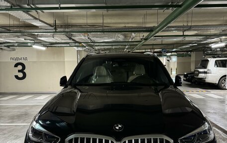 BMW X5, 2021 год, 9 000 000 рублей, 1 фотография