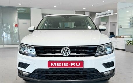 Volkswagen Tiguan II, 2019 год, 3 297 000 рублей, 2 фотография