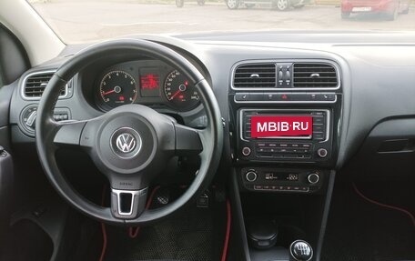 Volkswagen Polo VI (EU Market), 2014 год, 950 000 рублей, 2 фотография