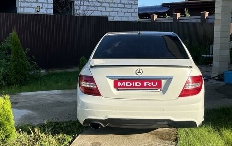 Mercedes-Benz C-Класс, 2011 год, 1 500 000 рублей, 5 фотография