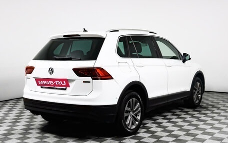 Volkswagen Tiguan II, 2019 год, 2 800 000 рублей, 5 фотография