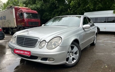 Mercedes-Benz E-Класс, 2003 год, 710 000 рублей, 3 фотография