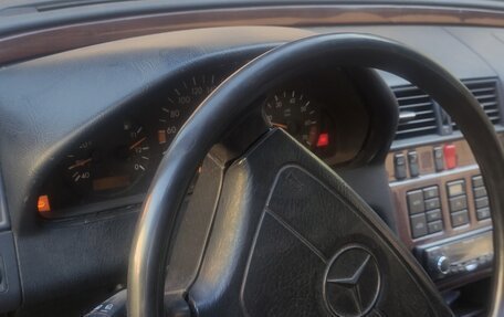 Mercedes-Benz C-Класс, 1994 год, 150 000 рублей, 6 фотография