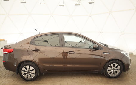 KIA Rio III рестайлинг, 2015 год, 1 085 000 рублей, 2 фотография