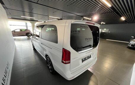 Mercedes-Benz V-Класс, 2023 год, 18 350 000 рублей, 4 фотография