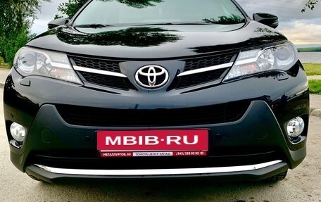 Toyota RAV4, 2015 год, 2 700 000 рублей, 7 фотография