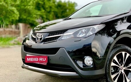 Toyota RAV4, 2015 год, 2 700 000 рублей, 4 фотография