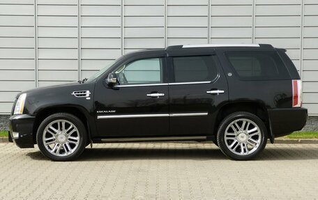 Cadillac Escalade III, 2013 год, 2 348 000 рублей, 3 фотография