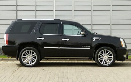 Cadillac Escalade III, 2013 год, 2 348 000 рублей, 4 фотография