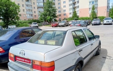 Volkswagen Vento, 1994 год, 150 000 рублей, 3 фотография