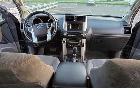 Toyota Land Cruiser Prado 150 рестайлинг 2, 2011 год, 3 200 000 рублей, 13 фотография