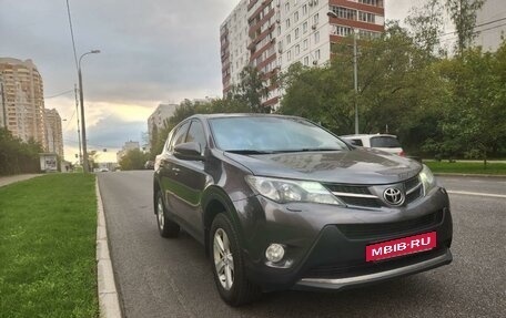Toyota RAV4, 2013 год, 1 650 000 рублей, 2 фотография