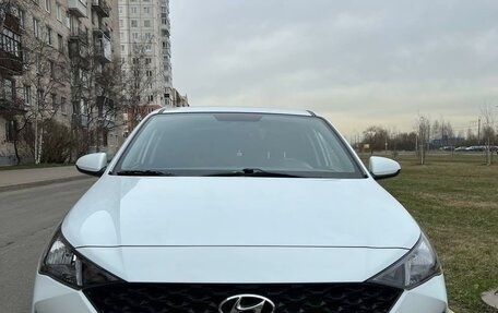 Hyundai Solaris II рестайлинг, 2020 год, 1 580 000 рублей, 2 фотография