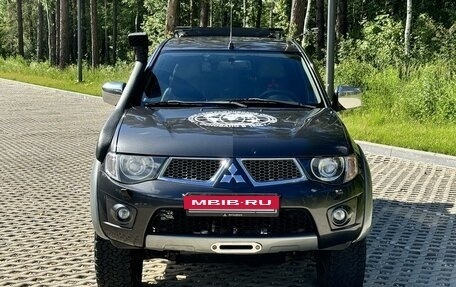 Mitsubishi L200 IV рестайлинг, 2012 год, 2 150 000 рублей, 2 фотография