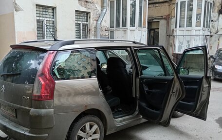 Citroen C4 Picasso II рестайлинг, 2008 год, 700 000 рублей, 5 фотография