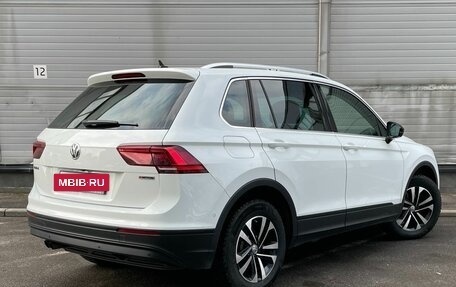 Volkswagen Tiguan II, 2019 год, 2 429 000 рублей, 7 фотография