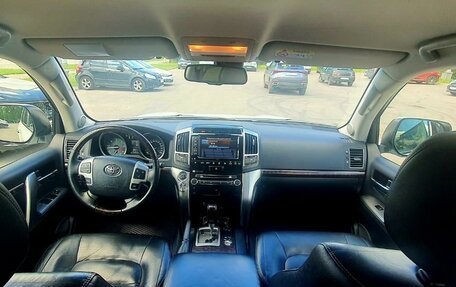 Toyota Land Cruiser 200, 2013 год, 4 000 000 рублей, 12 фотография