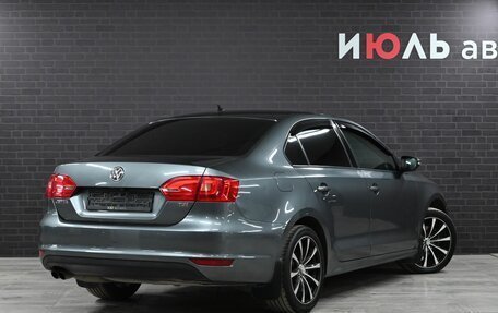 Volkswagen Jetta VI, 2013 год, 990 000 рублей, 7 фотография