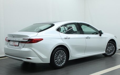 Toyota Camry, 2024 год, 4 650 000 рублей, 2 фотография