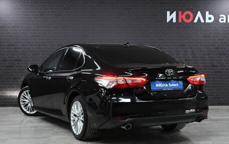 Toyota Camry, 2018 год, 2 550 000 рублей, 5 фотография