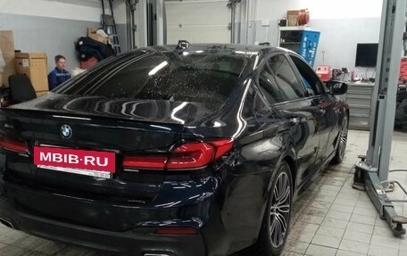 BMW 5 серия, 2017 год, 3 737 000 рублей, 3 фотография