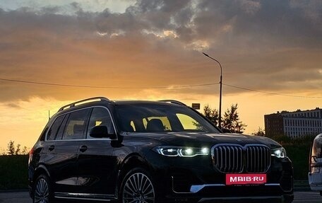 BMW X7, 2020 год, 8 850 000 рублей, 2 фотография