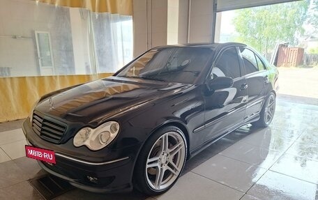 Mercedes-Benz C-Класс, 2004 год, 750 000 рублей, 2 фотография