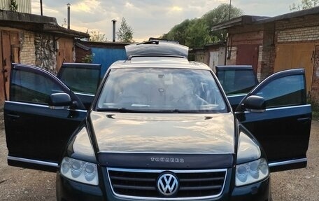 Volkswagen Touareg III, 2004 год, 630 000 рублей, 4 фотография