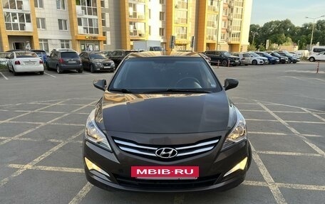 Hyundai Solaris II рестайлинг, 2016 год, 910 000 рублей, 2 фотография