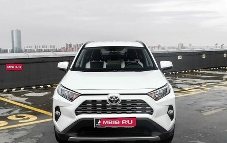 Toyota RAV4, 2020 год, 3 399 000 рублей, 14 фотография