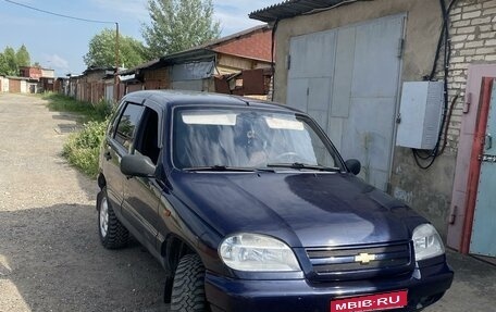 Chevrolet Niva I рестайлинг, 2004 год, 440 000 рублей, 1 фотография