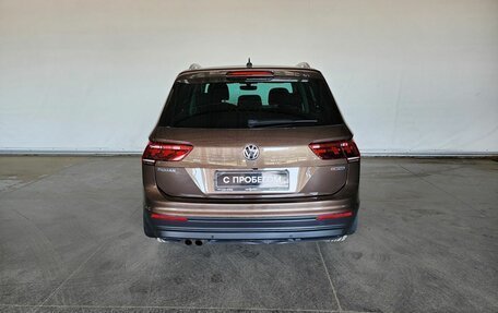 Volkswagen Tiguan II, 2018 год, 2 650 000 рублей, 6 фотография