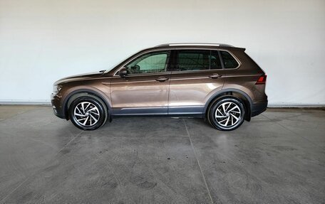 Volkswagen Tiguan II, 2018 год, 2 650 000 рублей, 8 фотография