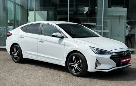 Hyundai Elantra VI рестайлинг, 2019 год, 1 975 000 рублей, 1 фотография