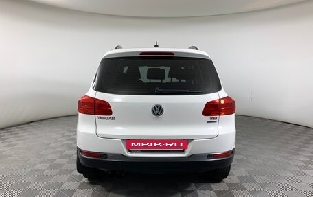 Volkswagen Tiguan I, 2013 год, 1 048 000 рублей, 6 фотография