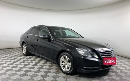 Mercedes-Benz E-Класс, 2012 год, 1 057 000 рублей, 3 фотография