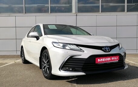 Toyota Camry, 2021 год, 3 550 000 рублей, 3 фотография