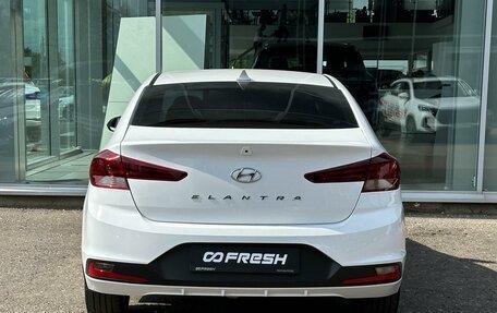 Hyundai Elantra VI рестайлинг, 2019 год, 1 975 000 рублей, 4 фотография