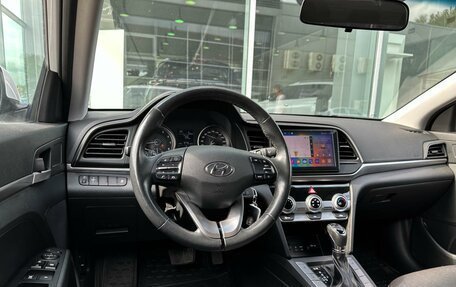 Hyundai Elantra VI рестайлинг, 2019 год, 1 975 000 рублей, 6 фотография