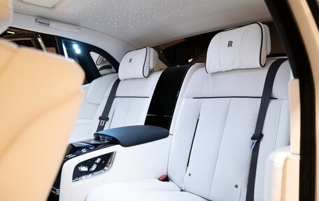 Rolls-Royce Phantom VIII, 2023 год, 83 300 000 рублей, 2 фотография